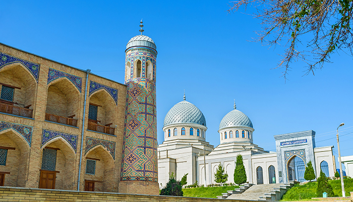 OR722 - UZBEKISTÁN, ESENCIAL