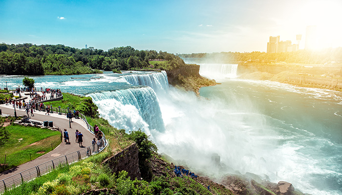 MM1006 LO MEJOR DEL ESTE DE CANADA