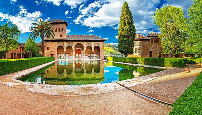 IB103 - ESPAÑA FABULOSA