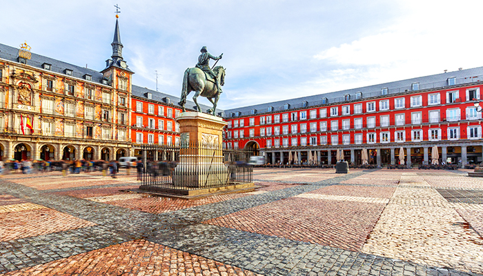 IB137 - BCN,MAD,CAS,PORTUGAL 13 DIAS BCN/MAD